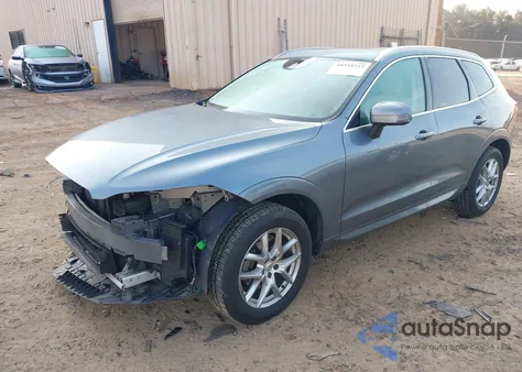 2018 Volvo Xc60 T5 Momentum из США, поврежденный, VIN YV4102RK2J1081399